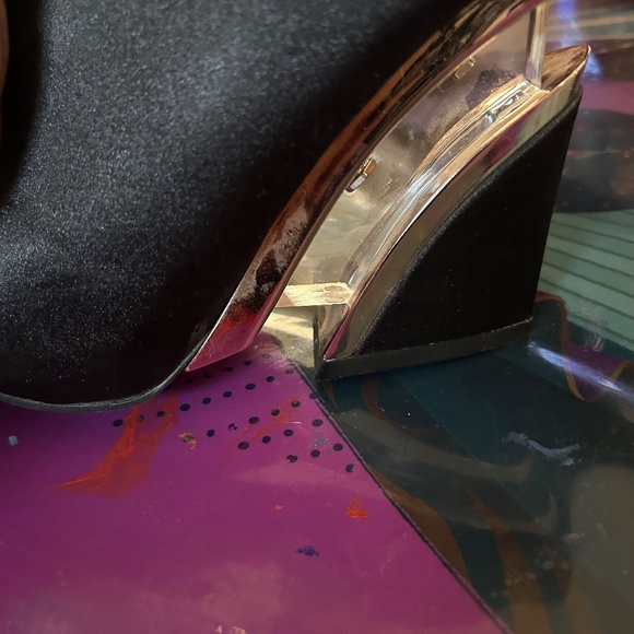 High heel boots - Picture 2 of 3